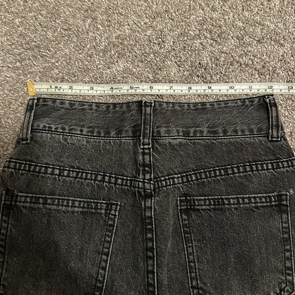 Stylish Black Denim Jeans - Picture 4 of 4